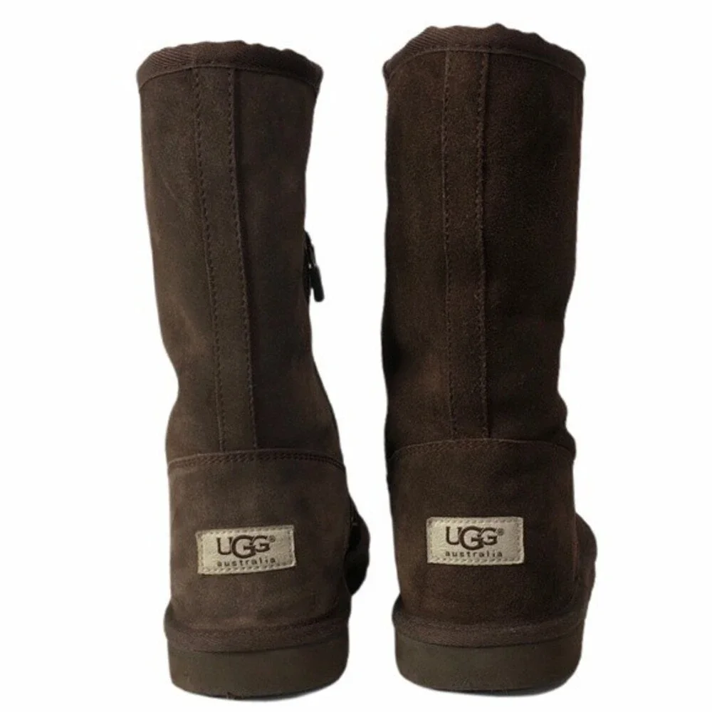 brown UGG Sherpa boots‎ size 5
